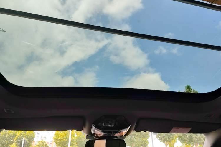 Used BMW 5 Series 2026 Facelift Model 525Li M Sport Package Headliner
