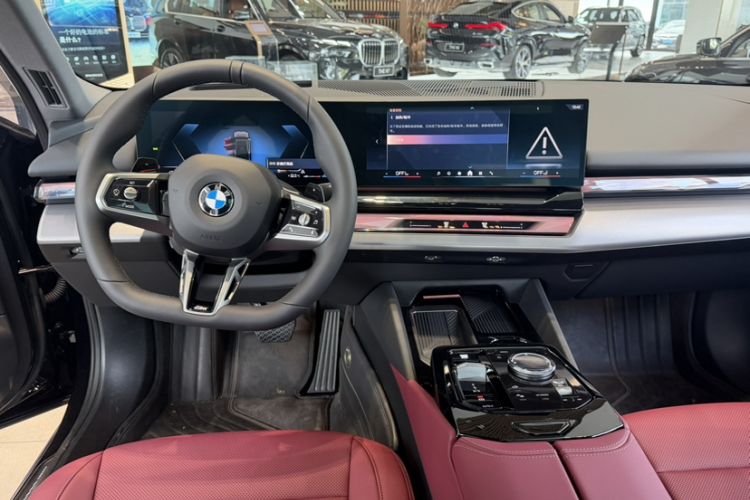 Used BMW 5 Series 2026 Facelift Model 530Li Leading Edition M Sport Package Interior 1
