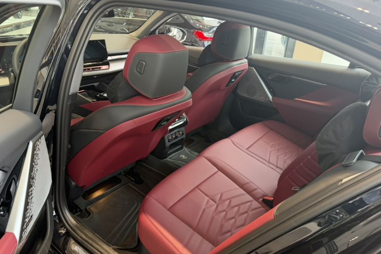 Used BMW 5 Series 2026 Facelift Model 530Li Leading Edition M Sport Package Interior 3