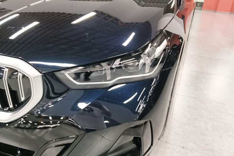 Used BMW 5 Series 2026 Facelift Model 530Li Leading Edition M Sport Package Left Front Headlight