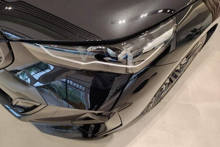 Used BMW 5 Series 2026 Facelift Model 530Li Luxury Edition M Sport Package Left Front Headlight