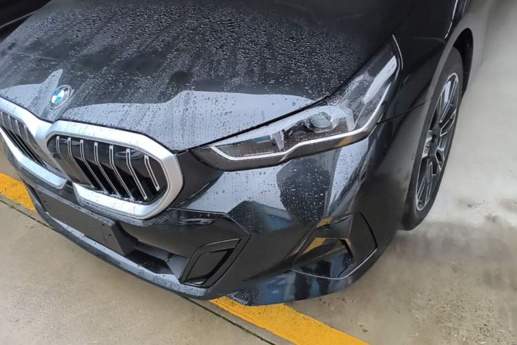 Used BMW 5 Series 2026 Facelift Model 530Li Leading Edition M Sport Package Left Front Headlight