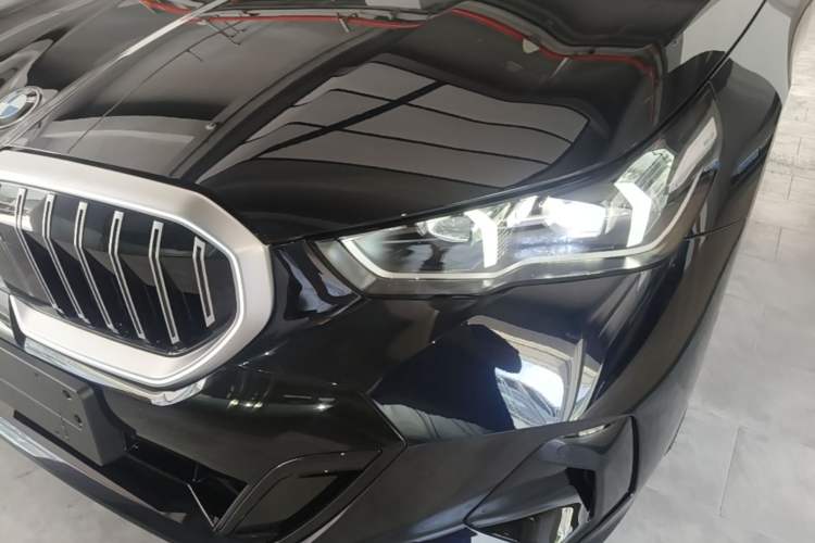 Used BMW 5 Series 2026 Facelift Model 530Li Leading Edition M Sport Package Left Front Headlight