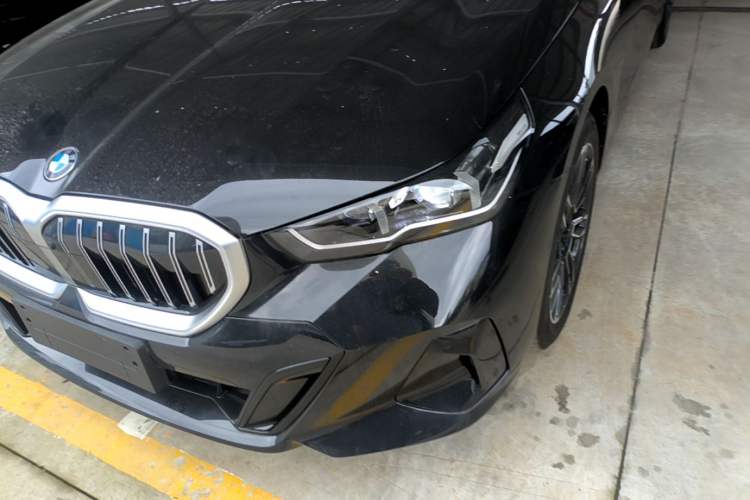 Used BMW 5 Series 2026 Facelift Model 530Li Leading Edition M Sport Package Left Front Headlight