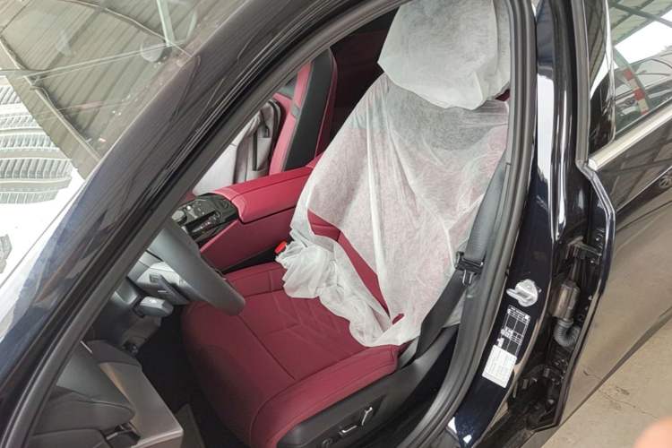 Used BMW 5 Series 2026 Facelift Model 530Li Leading Edition M Sport Package Left Front Seat