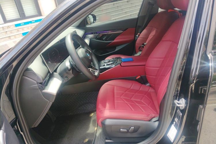 Used BMW 5 Series 2026 525Li M Sport Package Left Front Seat