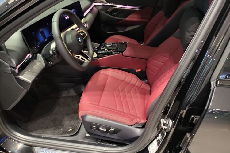 Used BMW 5 Series 2026 Facelift Model 530Li Luxury Edition M Sport Package Left Front Seat