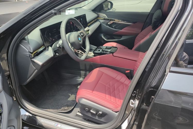 Used BMW 5 Series 2026 Facelift Model 530Li Luxury Edition M Sport Package Left Front Seat
