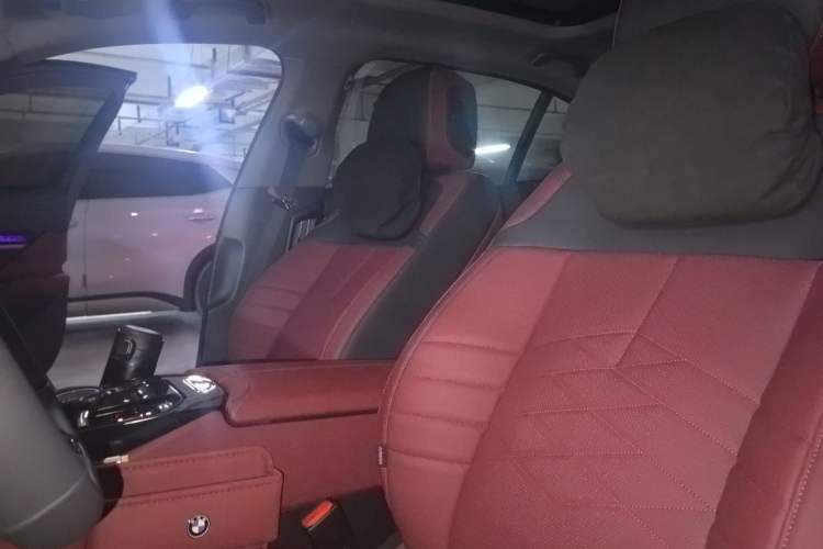 Used BMW 5 Series 2026 Facelift Model 530Li Leading Edition M Sport Package Left Front Seat