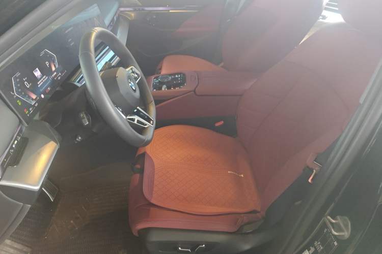 Used BMW 5 Series 2026 530Li Leading M Sport Package Left Front Seat