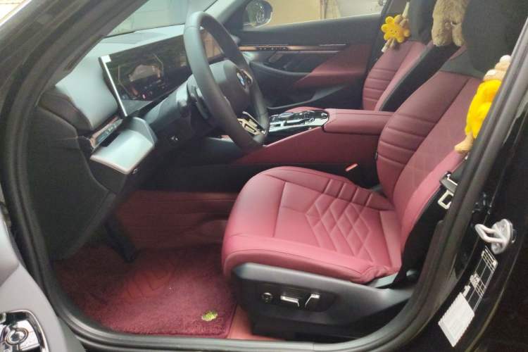 Used BMW 5 Series 2026 Facelift Model 525Li M Sport Package Left Front Seat