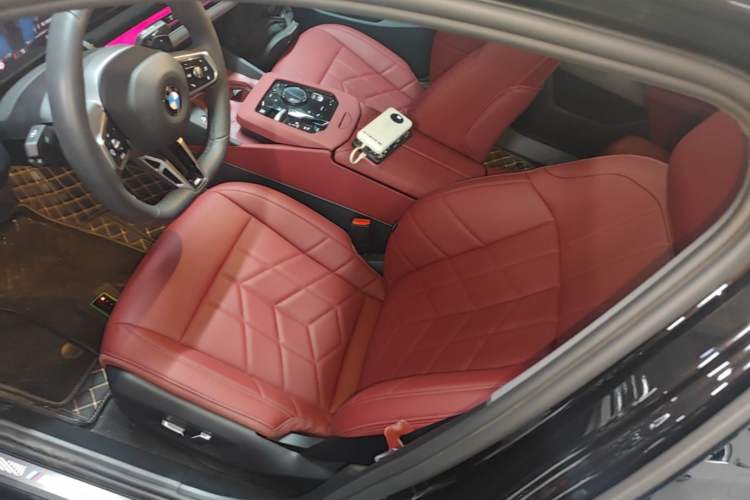 Used BMW 5 Series 2026 525Li M Sport Package Left Front Seat