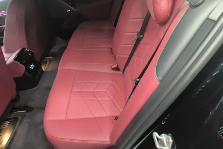 Used BMW 5 Series 2026 530Li Leading M Sport Package Left Rear Seat