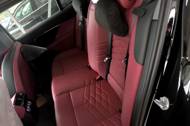 Used BMW 5 Series 2026 Facelift Model 530Li Leading Edition M Sport Package Left Rear Seat