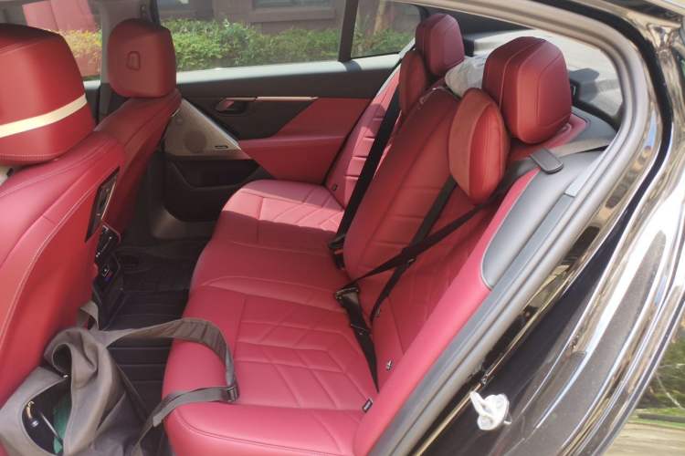 Used BMW 5 Series 2026 530Li Leading M Sport Package Left Rear Seat