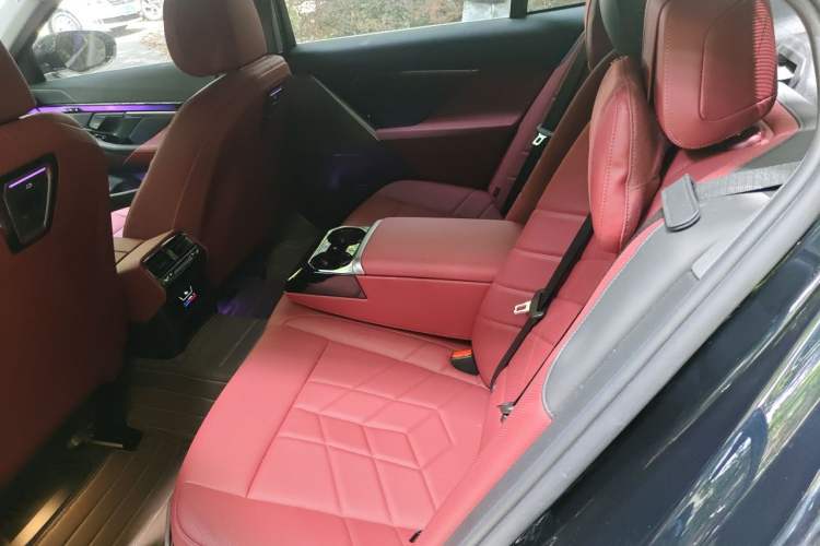 Used BMW 5 Series 2026 525Li M Sport Package Left Rear Seat