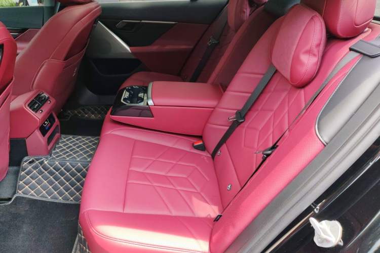 Used BMW 5 Series 2026 525Li M Sport Package Left Rear Seat