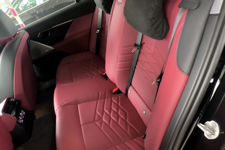 Used BMW 5 Series 2026 Facelift Model 530Li Leading Edition M Sport Package Left Rear Seat