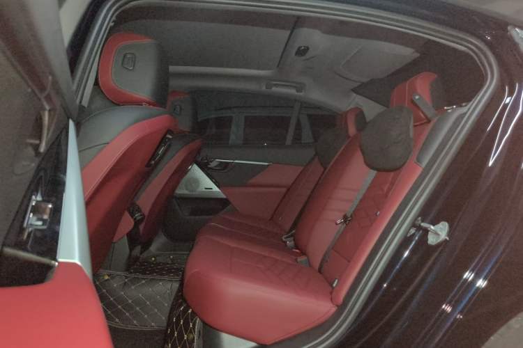 Used BMW 5 Series 2026 Facelift Model 530Li Leading Edition M Sport Package Left Rear Seat