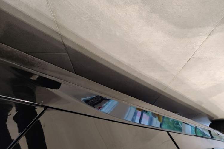 Used BMW 5 Series 2026 Facelift Model 530Li Luxury Edition M Sport Package Left Side Sill