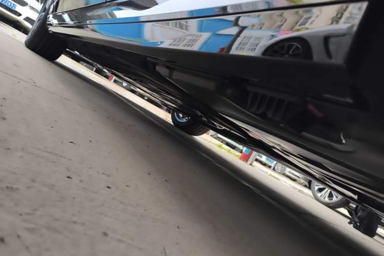 Used BMW 5 Series 2026 Facelift Model 530Li Leading Edition M Sport Package Left Side Sill