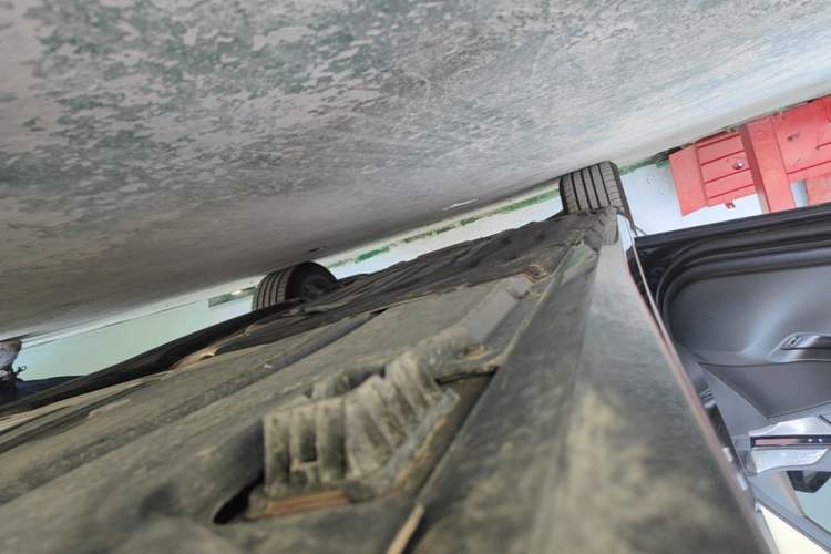 Used BMW 5 Series 2026 530Li Leading M Sport Package Left Side Sill