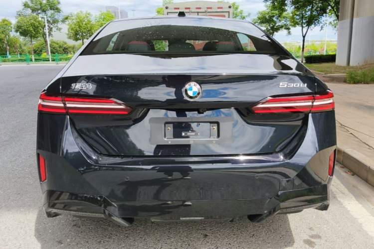 Used BMW 5 Series 2026 Facelift Model 530Li Leading Edition M Sport Package Rear