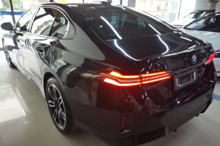 Used BMW 5 Series 2026 530Li Leading M Sport Package Rear Left 45 Deg