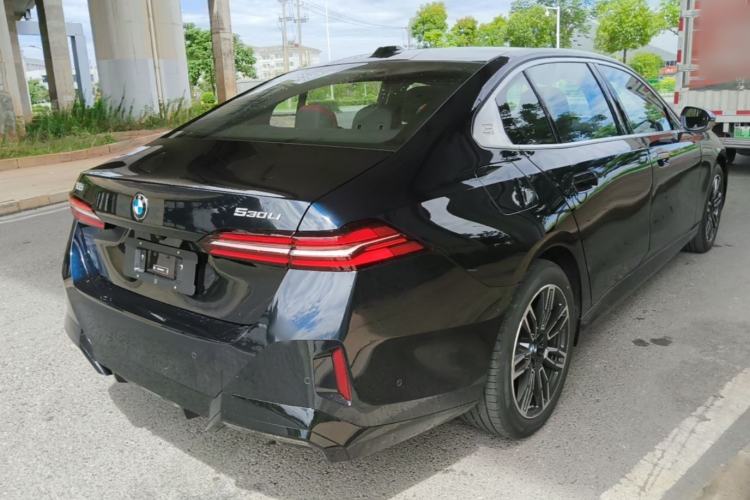 Used BMW 5 Series 2026 Facelift Model 530Li Leading Edition M Sport Package Rear Right 45 Deg