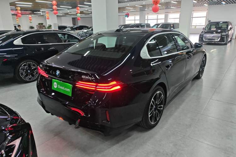 Used BMW 5 Series 2026 Facelift Model 530Li Leading Edition M Sport Package Rear Right 45 Deg