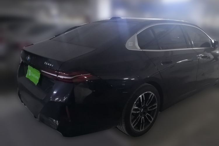 Used BMW 5 Series 2026 Facelift Model 530Li Leading Edition M Sport Package Rear Right 45 Deg