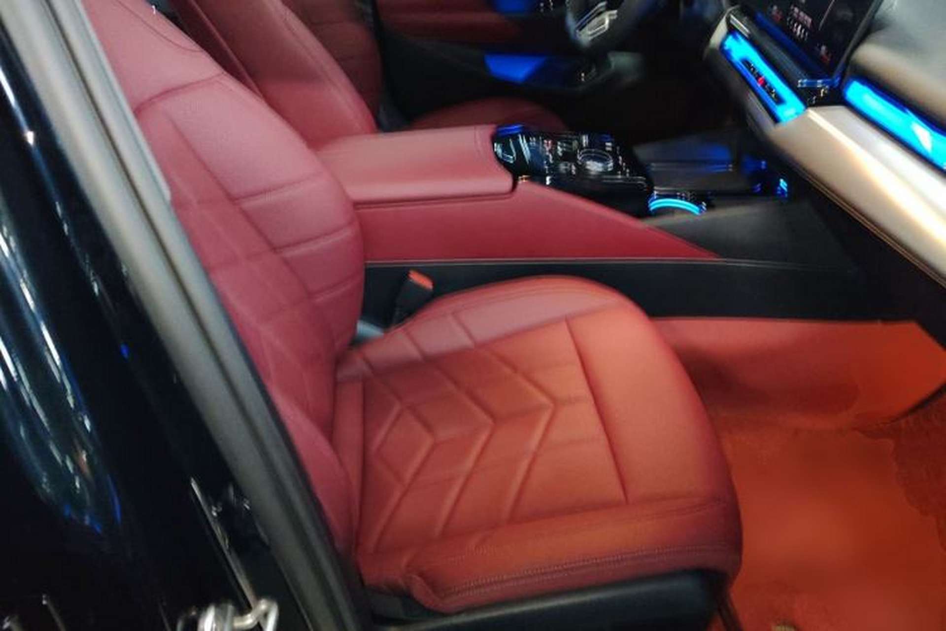 Used BMW 5 Series 2026 530Li Leading M Sport Package Right Front Seat