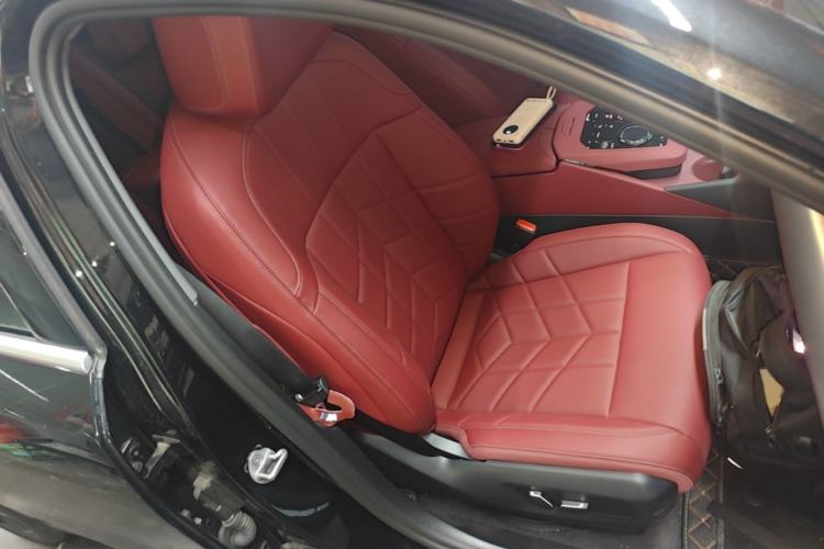 Used BMW 5 Series 2026 525Li M Sport Package Right Front Seat