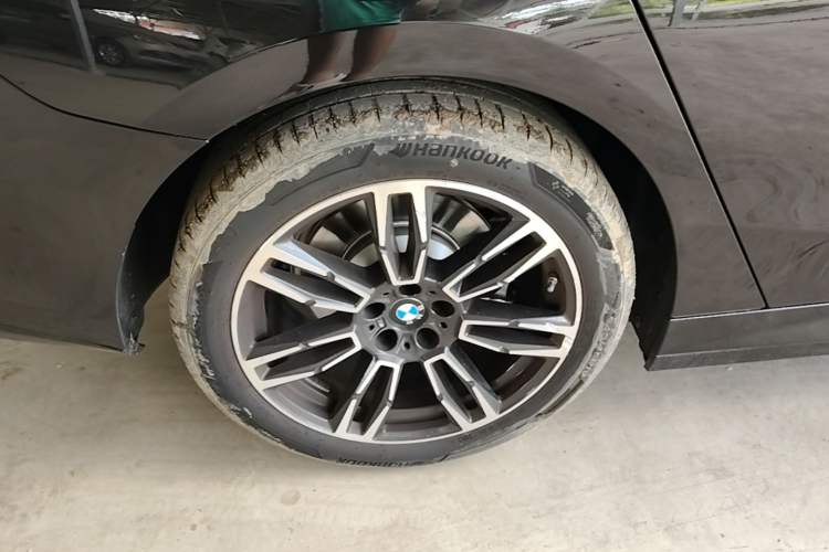 Used BMW 5 Series 2026 Facelift Model 525Li M Sport Package Right Rear Wheel Hub