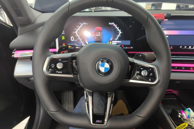 Used BMW 5 Series 2026 530Li Leading M Sport Package Steering Wheel