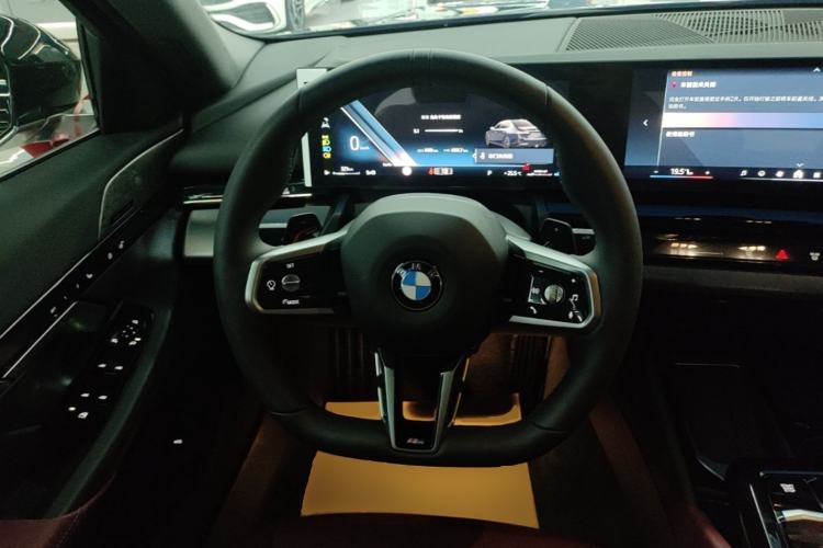 Used BMW 5 Series 2026 530Li Leading M Sport Package Steering Wheel