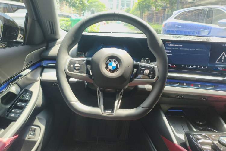 Used BMW 5 Series 2026 530Li Leading M Sport Package Steering Wheel
