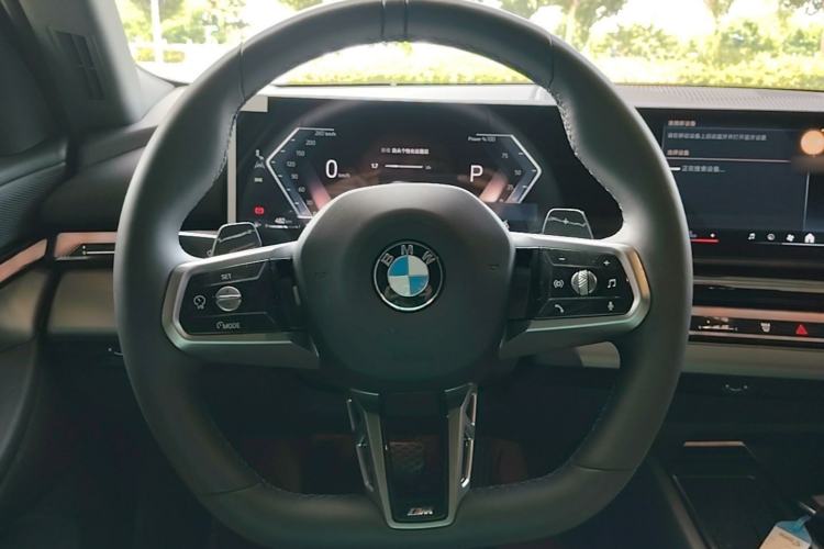 Used BMW 5 Series 2026 Facelift Model 525Li M Sport Package Steering Wheel