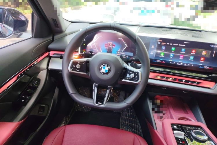 Used BMW 5 Series 2026 525Li M Sport Package Steering Wheel
