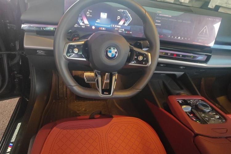 Used BMW 5 Series 2026 530Li Leading M Sport Package Steering Wheel
