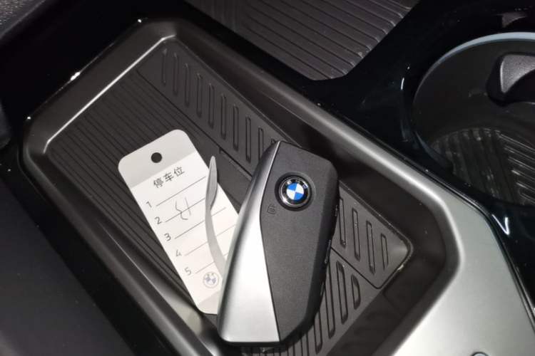 Used BMW 5 Series 2026 530Li Leading M Sport Package Vehicle Key