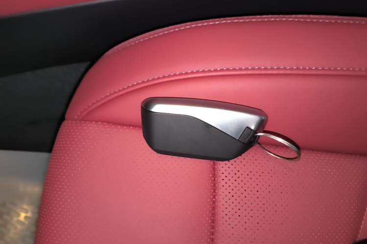 Used BMW 5 Series 2026 Facelift Model 530Li Leading Edition M Sport Package Vehicle Key