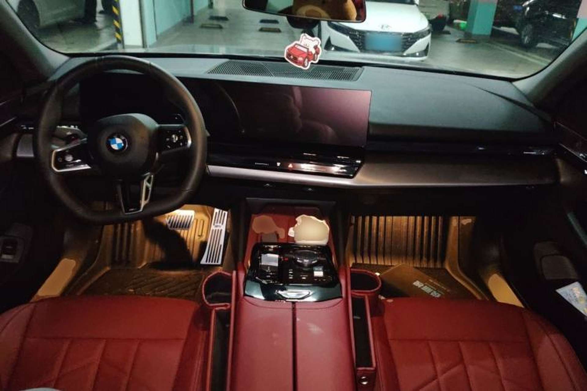 Used BMW 5 Series 2026 530Li Leading M Sport Package Center Console