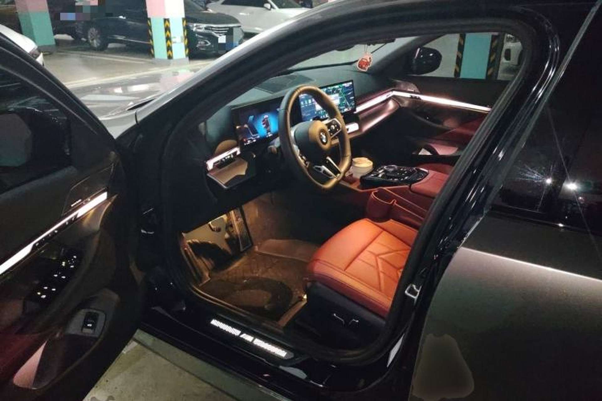 Used BMW 5 Series 2026 530Li Leading M Sport Package Driver Seat