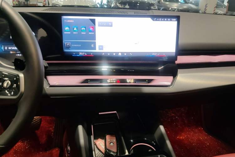 Used BMW 5 Series 2026 525Li M Sport Package Audio And AC Panel