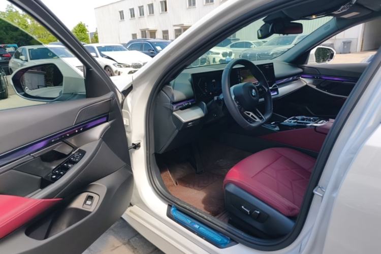 Used BMW 5 Series 2026 525Li M Sport Package Driver Seat