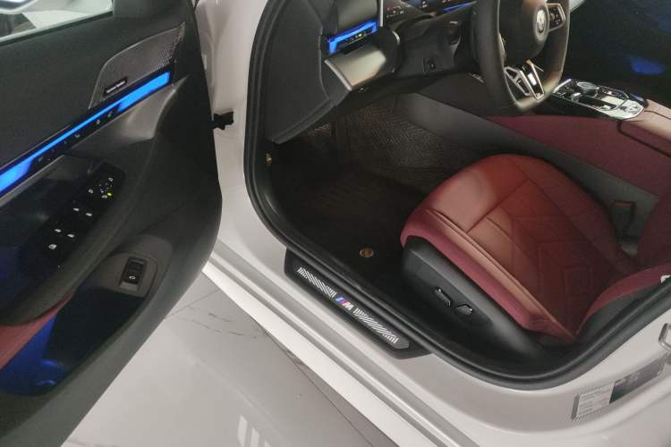 Used BMW 5 Series 2026 530Li Leading M Sport Package Driver Seat