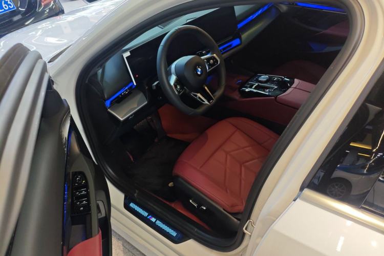 Used BMW 5 Series 2026 530Li Leading M Sport Package Driver Seat