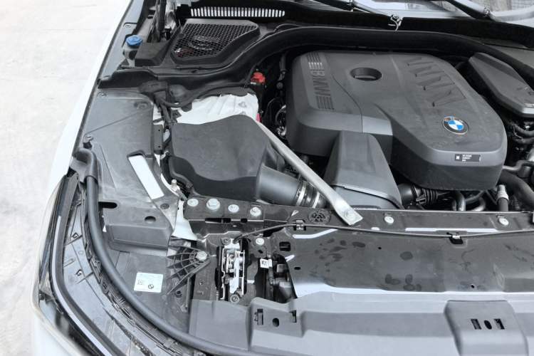 Used BMW 5 Series 2026 530Li Leading M Sport Package Engine Bay Right
