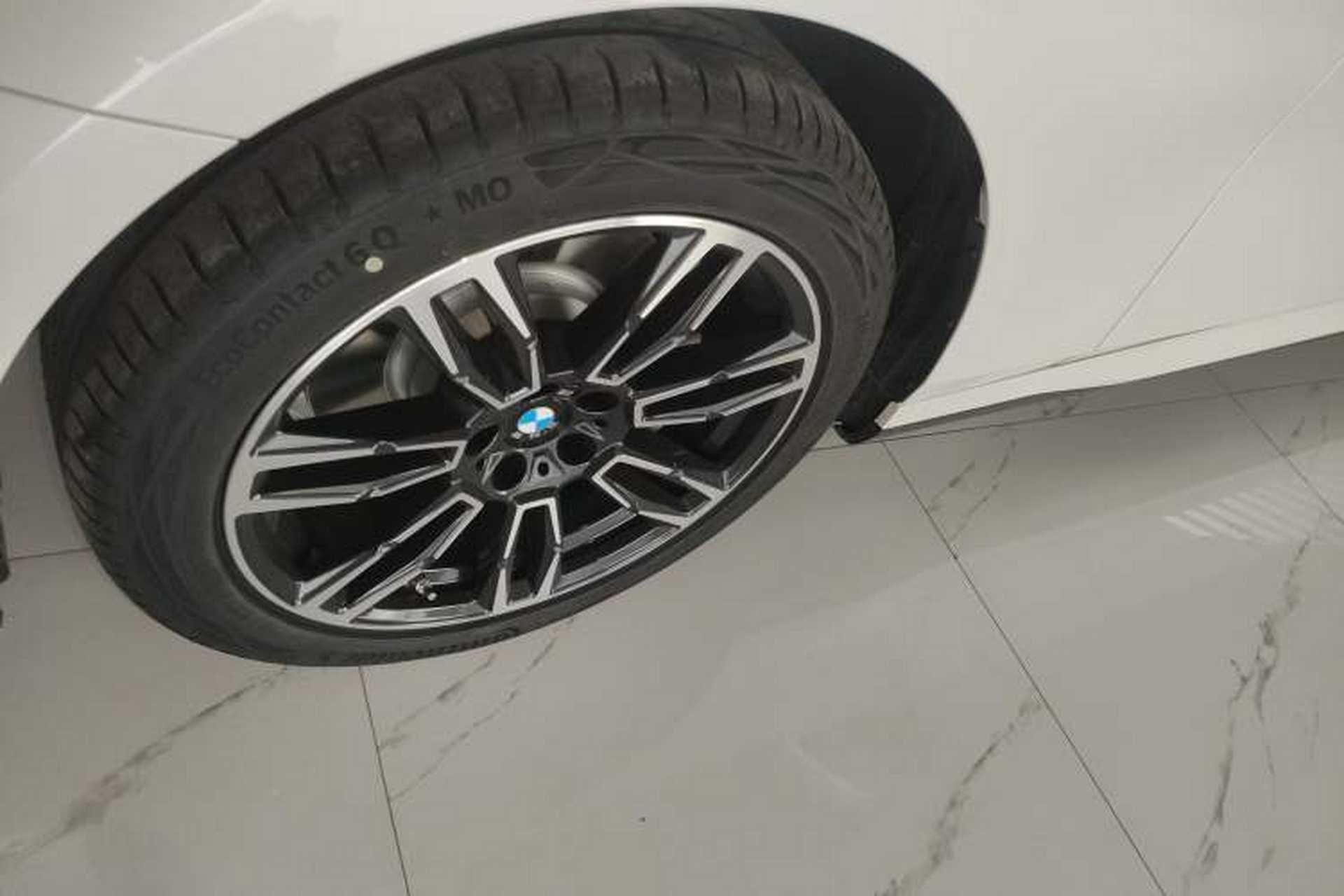 Used BMW 5 Series 2026 530Li Leading M Sport Package Exterior 4
